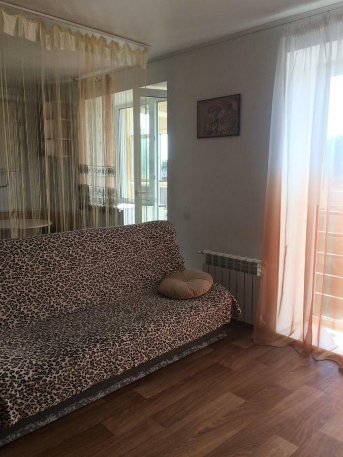 Studio Apartment In Center Poltava Ngoại thất bức ảnh