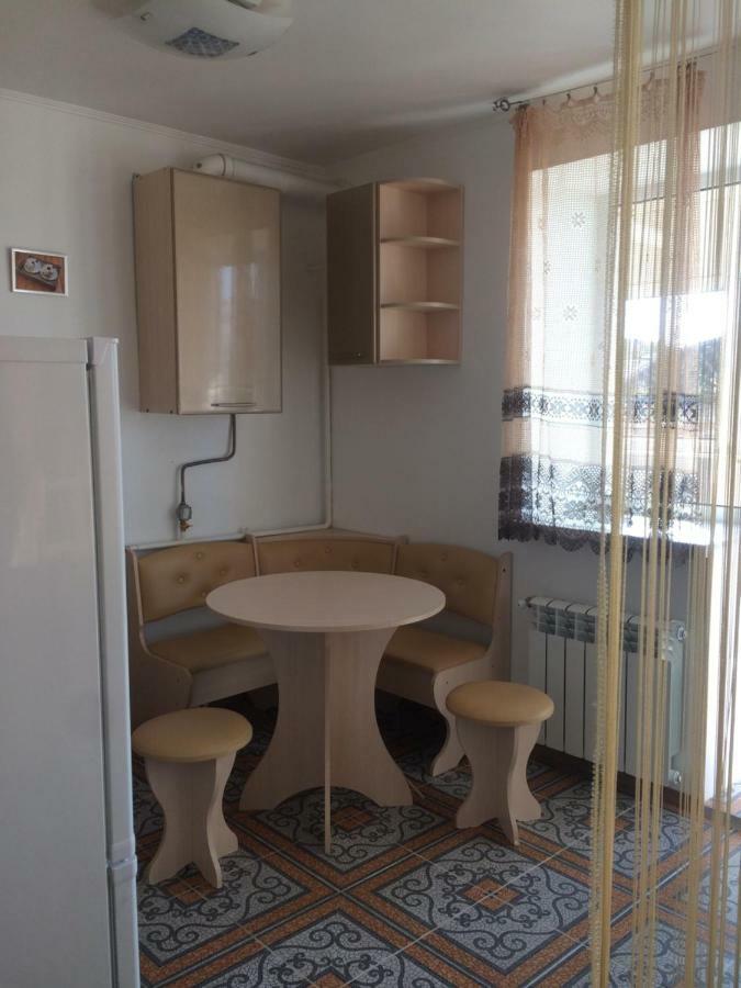 Studio Apartment In Center Poltava Ngoại thất bức ảnh